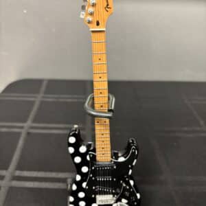 Buddy Guy -Buddy Guy Fender Stratocaster Polka Dot Finish Mini Guitar